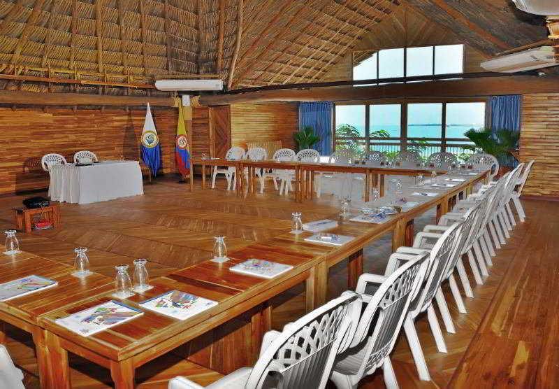 Hotel Punta Faro ムクラ島 エクステリア 写真