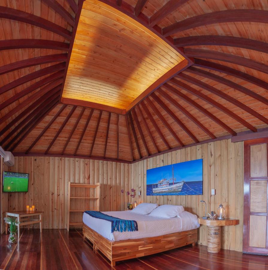 Hotel Punta Faro ムクラ島 エクステリア 写真