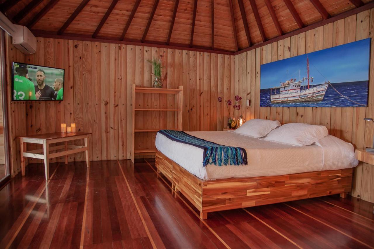 Hotel Punta Faro ムクラ島 エクステリア 写真