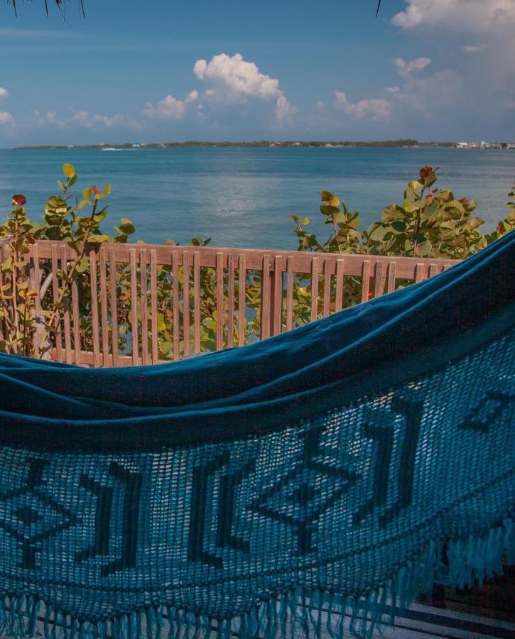Hotel Punta Faro ムクラ島 エクステリア 写真