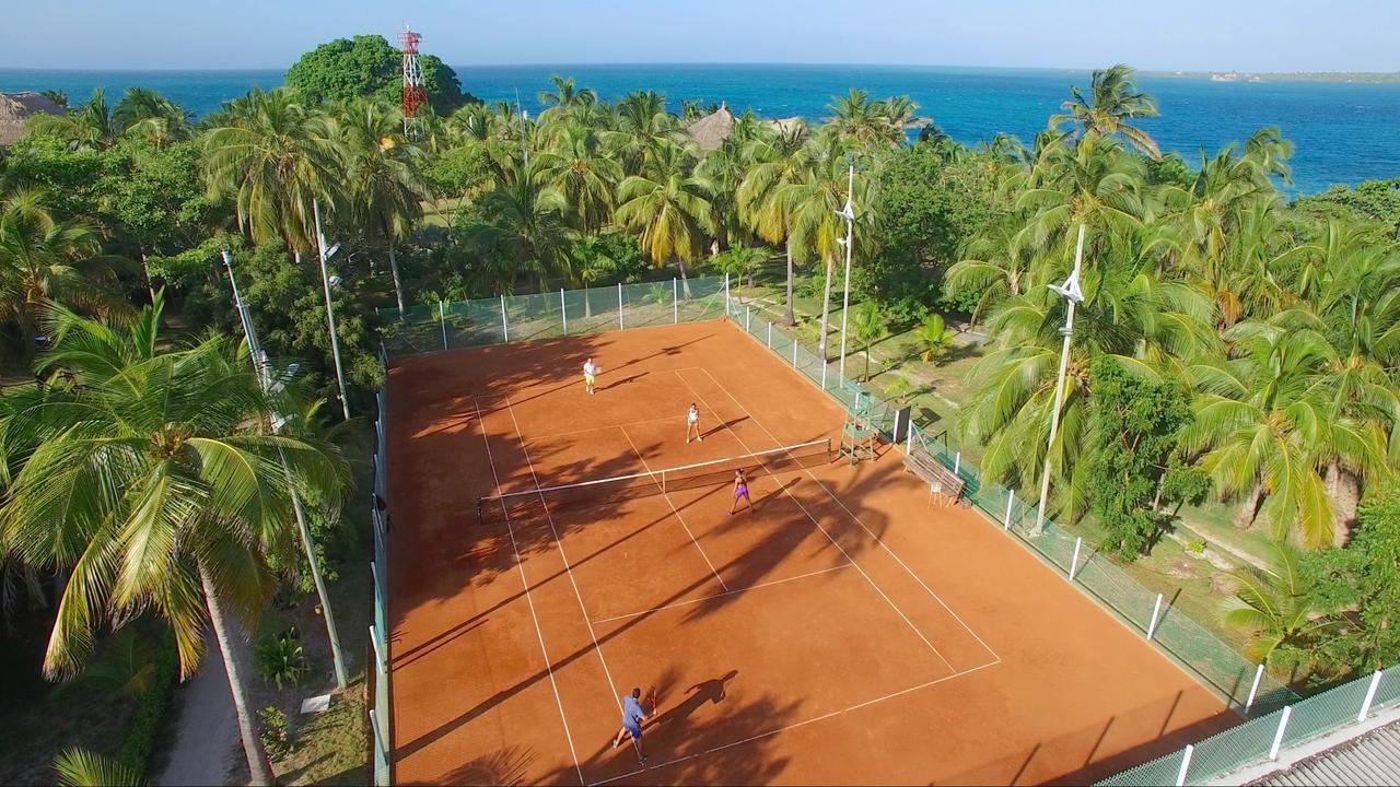 Hotel Punta Faro ムクラ島 エクステリア 写真