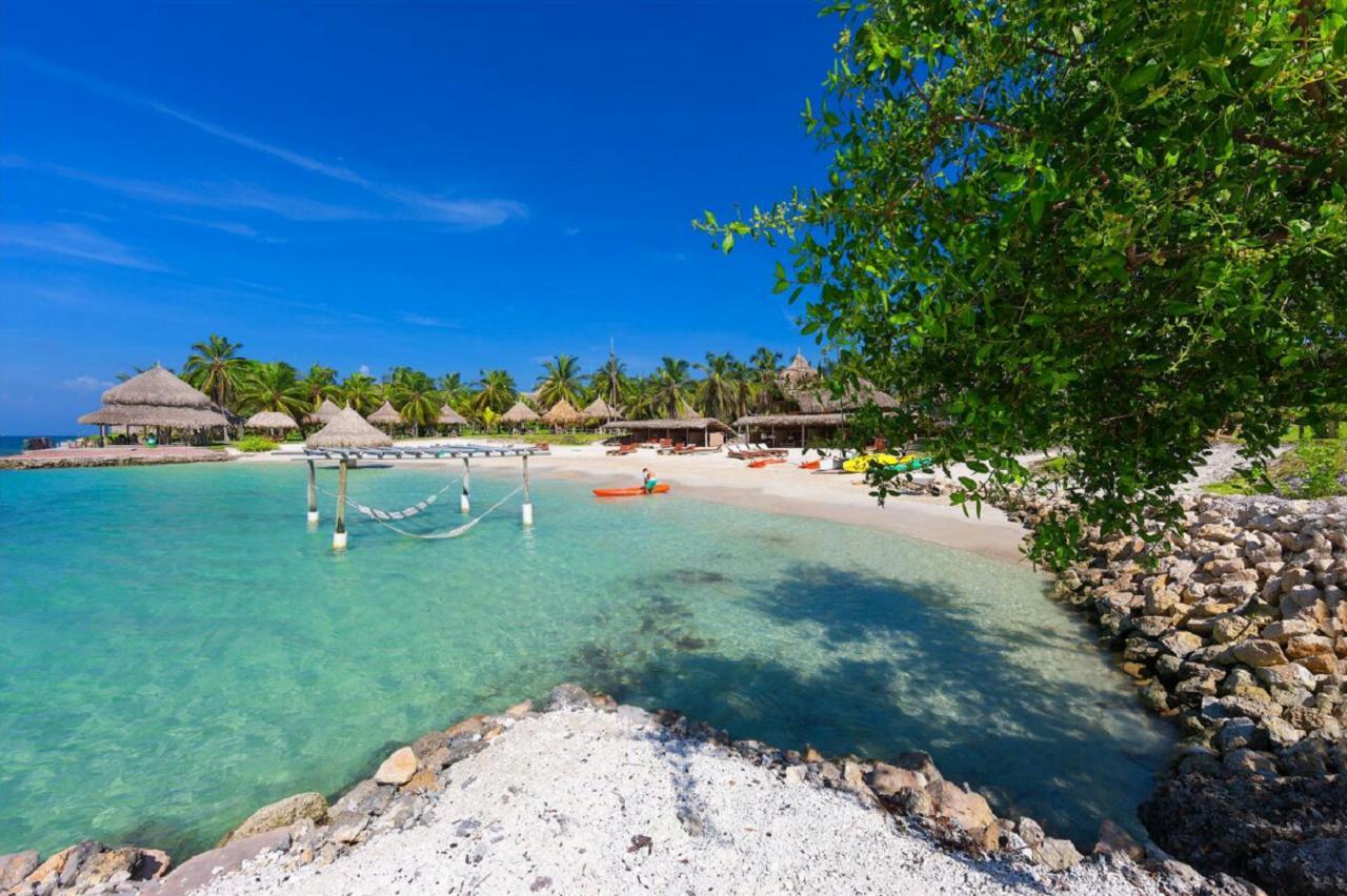 Hotel Punta Faro ムクラ島 エクステリア 写真