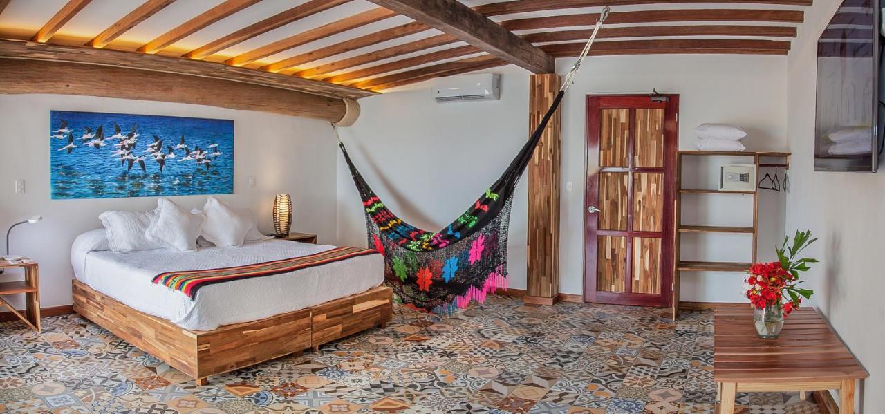 Hotel Punta Faro ムクラ島 エクステリア 写真